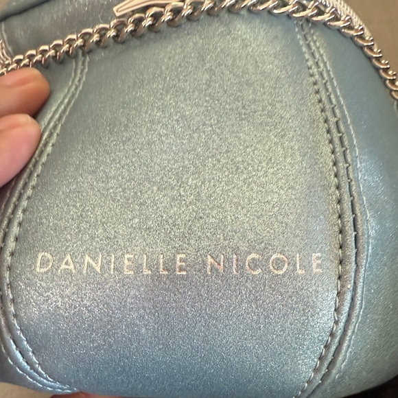 Disney Cinderella Carriage Cross Body Handbag - by Danielle Nicole - Picture 4 of 9